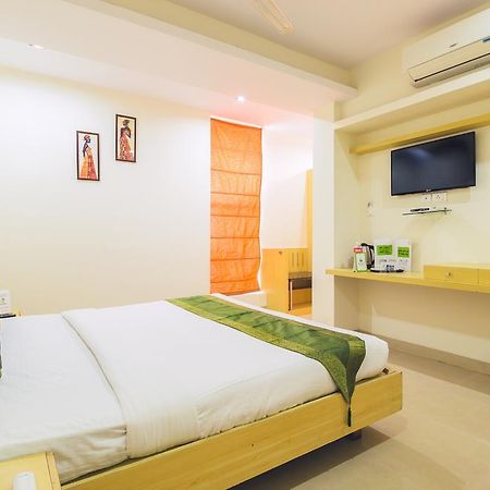 Oriva Vinflora Residency - Nr Lv Prasad Hospital, Banjara Hills Hotel Hyderabad Bagian luar foto