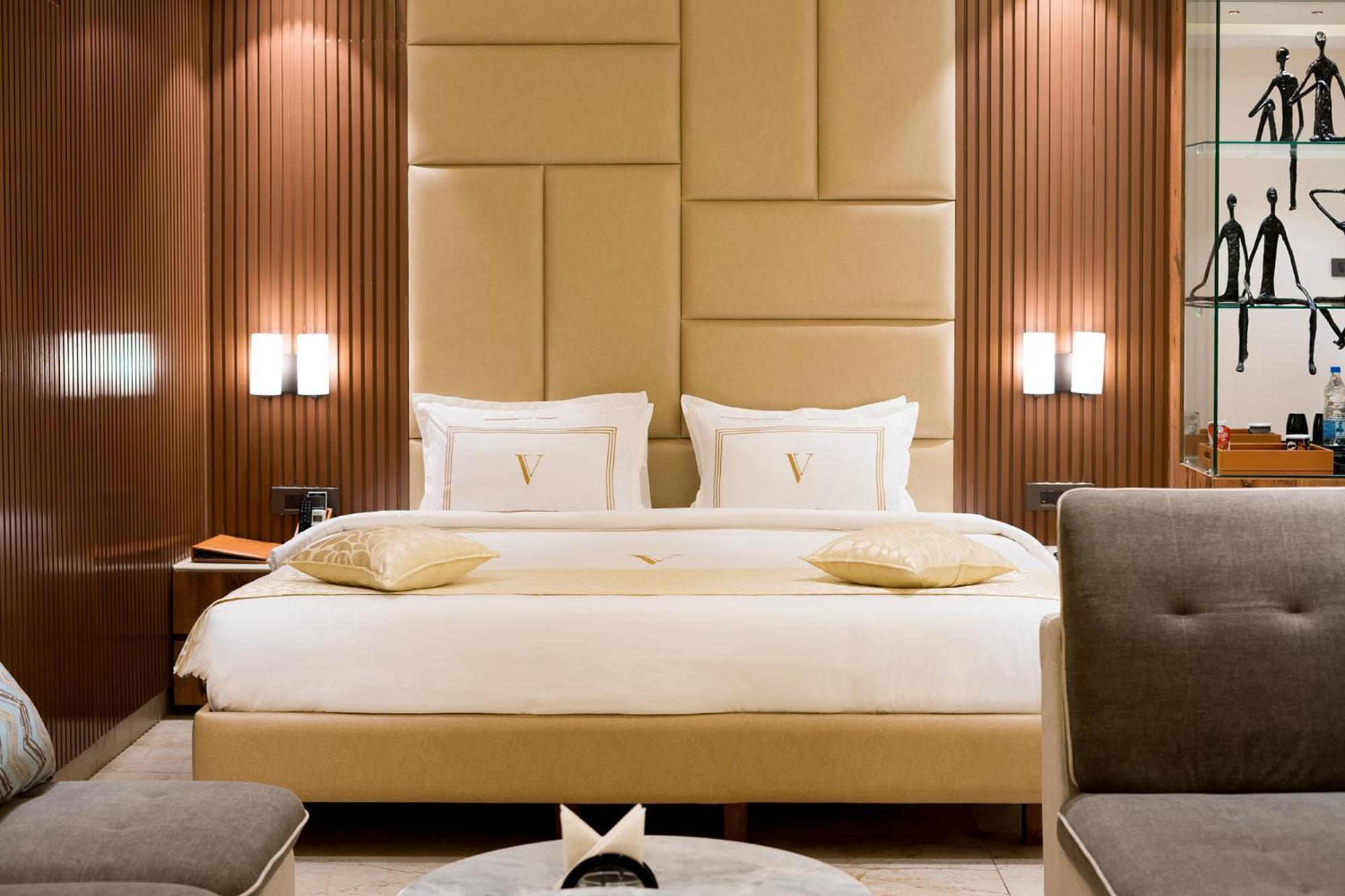 Oriva Vinflora Residency - Nr Lv Prasad Hospital, Banjara Hills Hotel Hyderabad Bagian luar foto