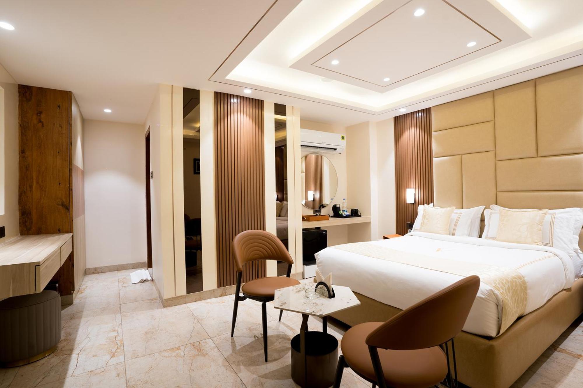 Oriva Vinflora Residency - Nr Lv Prasad Hospital, Banjara Hills Hotel Hyderabad Bagian luar foto