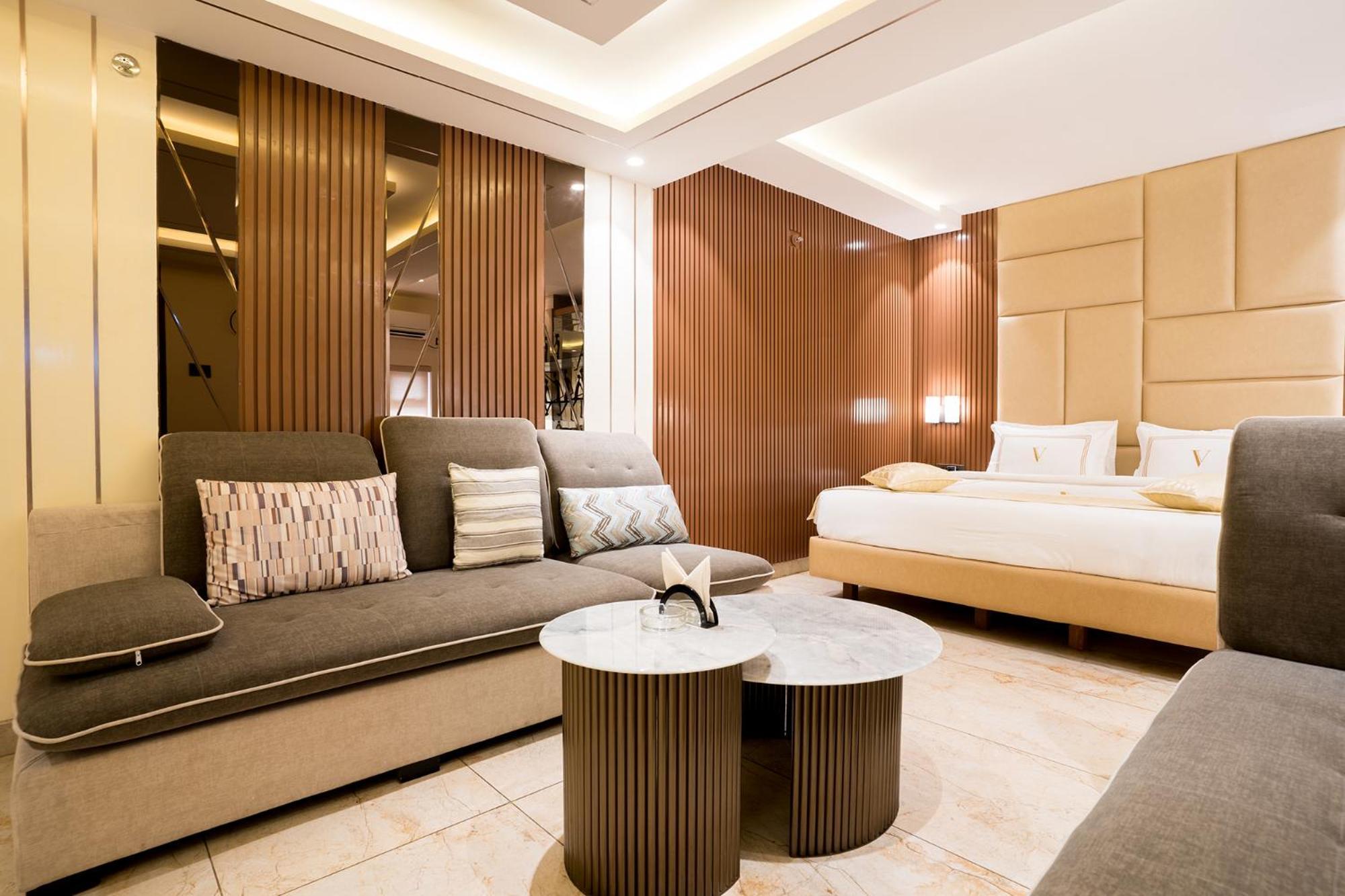 Oriva Vinflora Residency - Nr Lv Prasad Hospital, Banjara Hills Hotel Hyderabad Bagian luar foto