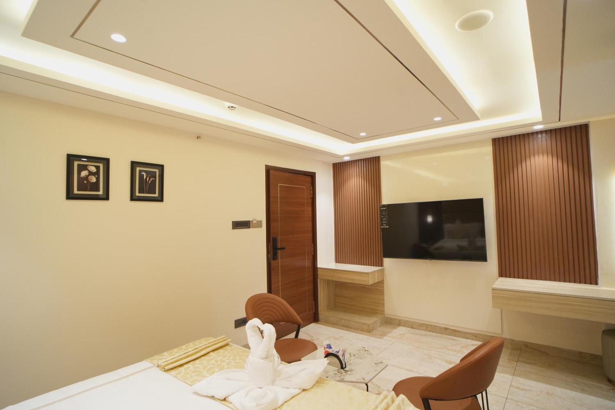 Oriva Vinflora Residency - Nr Lv Prasad Hospital, Banjara Hills Hotel Hyderabad Bagian luar foto