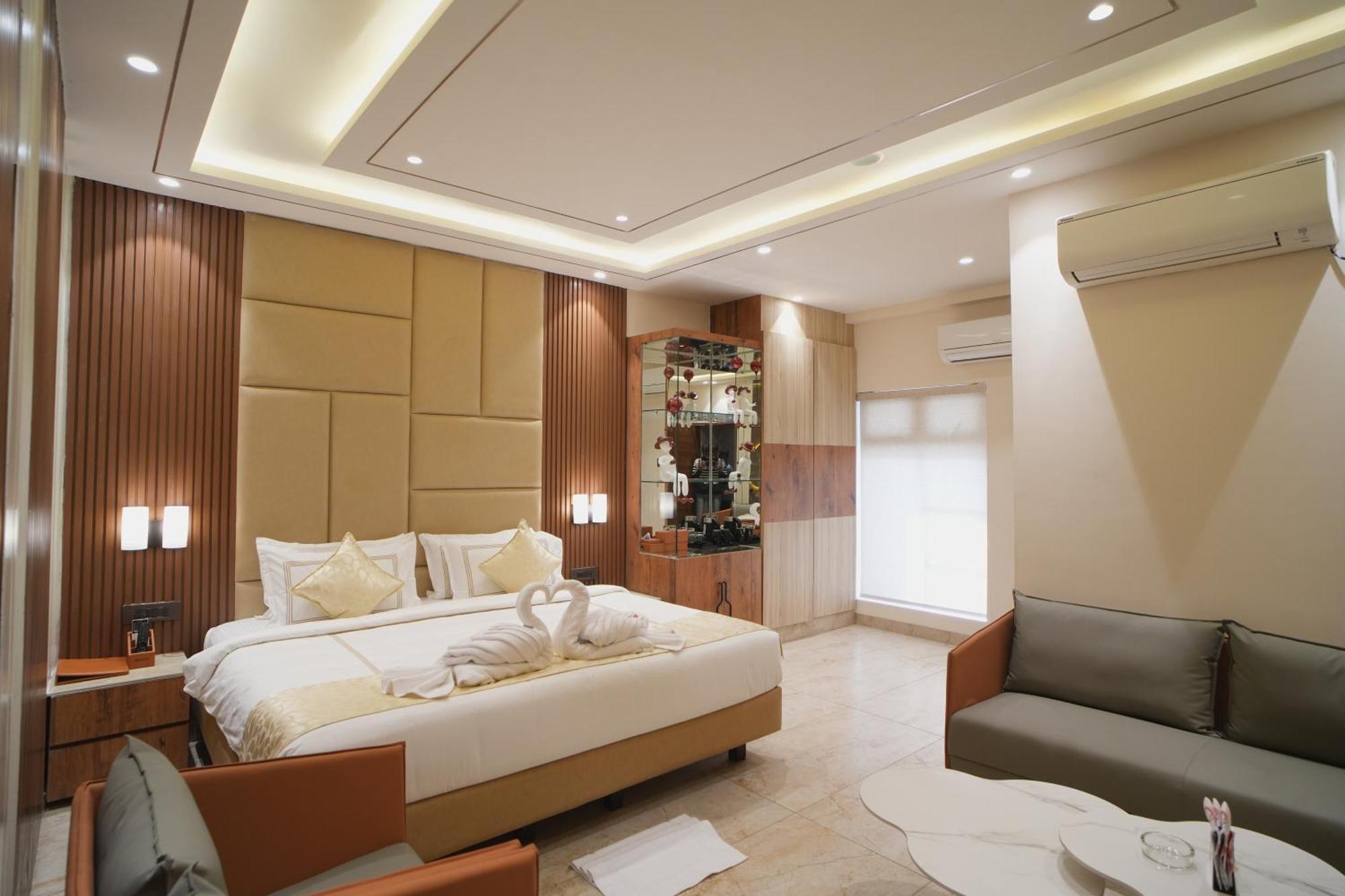 Oriva Vinflora Residency - Nr Lv Prasad Hospital, Banjara Hills Hotel Hyderabad Bagian luar foto