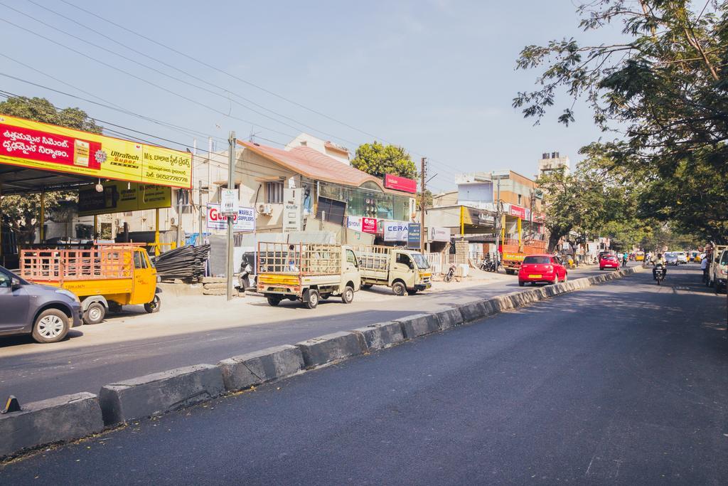 Oriva Vinflora Residency - Nr Lv Prasad Hospital, Banjara Hills Hotel Hyderabad Bagian luar foto