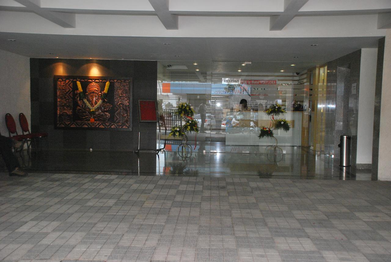 Oriva Vinflora Residency - Nr Lv Prasad Hospital, Banjara Hills Hotel Hyderabad Bagian luar foto